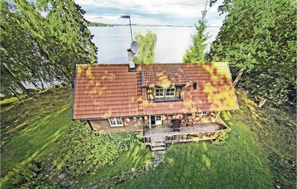 Na zdjęciu widoczny jest obiekt Lovely Home In Kvicksund With Sauna położony w mieście Kvicksund.