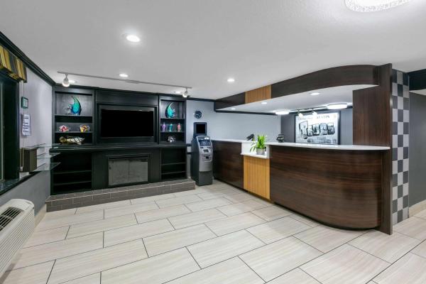Foto 4: Super 8 by Wyndham Austin University/Downtown Area