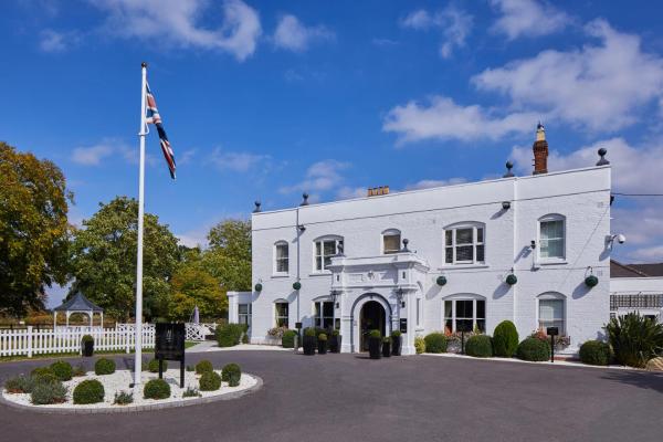 A la foto es mostra l'objecte WorldHotels Distinctive Woughton House Hotel situat a la ciutat de Woolstone.