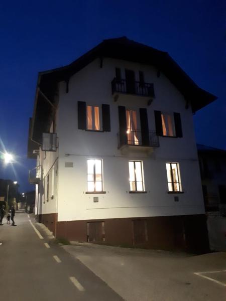 A la foto es mostra l'objecte Hotel Monte Mazzoccone situat a la ciutat de Strona.