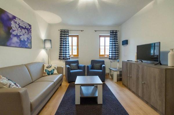 På billedet ses objektet Apartmán 809 Nová Pec beliggende i byen Nová Pec.