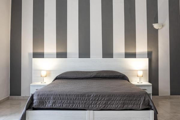 A la foto es mostra l'objecte Hotel Costanza situat a la ciutat de Catània.