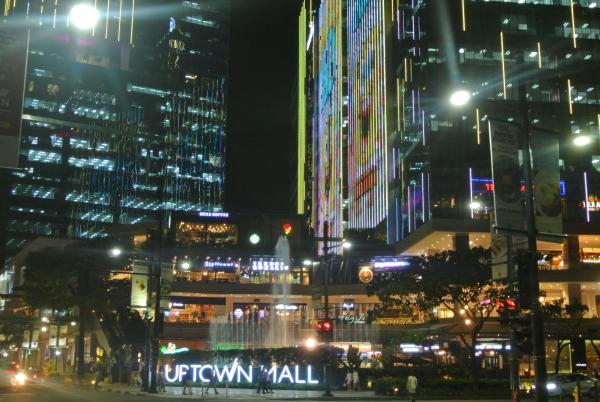 ONE UPTOWN residence SW14M 9TH AVENUE ST 公寓, Manila