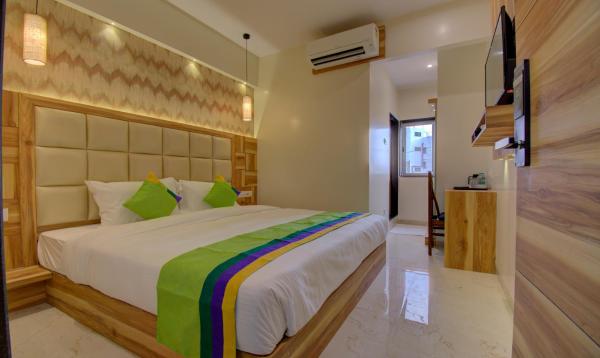 Nella foto è visibile l'oggetto Hotel Amisha International situato nella città di Surat.