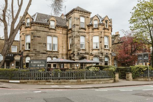A la foto es mostra l'objecte Murrayfield Hotel situat a la ciutat de Edimburg.