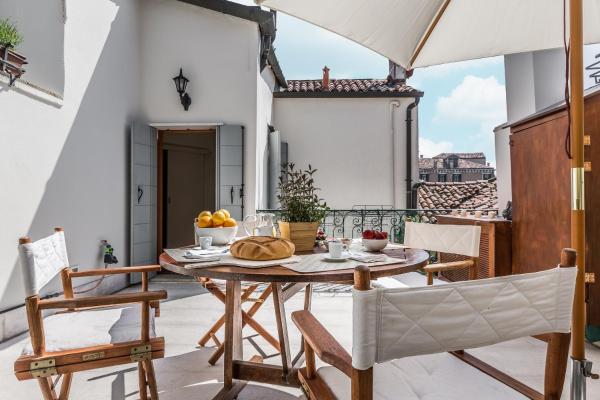 A la foto es mostra l'objecte Ca' Pantalon Terrace situat a la ciutat de Venècia.