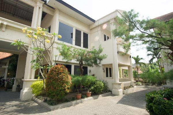 Nella foto è visibile l'oggetto RedDoorz near Rumah Sakit Baptis Kediri situato nella città di Gurah.