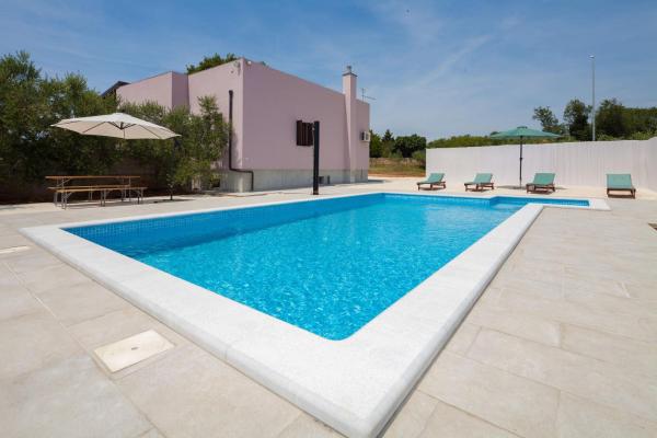 A la foto es mostra l'objecte Holiday House Fontanele situat a la ciutat de Pula.