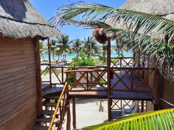 A la foto es mostra l'objecte Palmeras de Mahahual Cabañas situat a la ciutat de Mahahual.