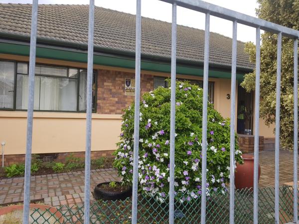 The photo shows the Canterbury Self-catering located in the city of Bellville.