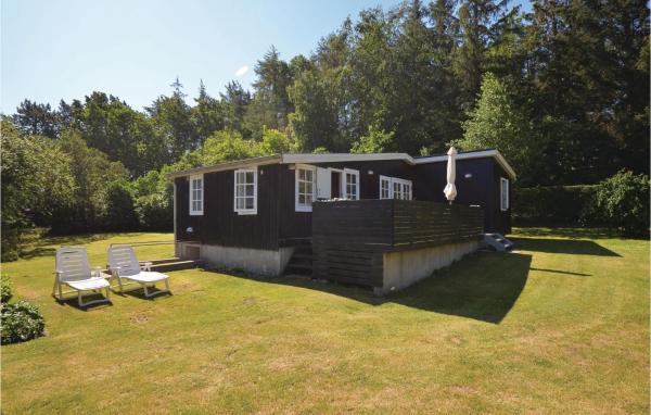 Kuvassa näkyy kohde Two-Bedroom Holiday Home In Balle, joka sijaitsee kaupungissa Ålsrode.