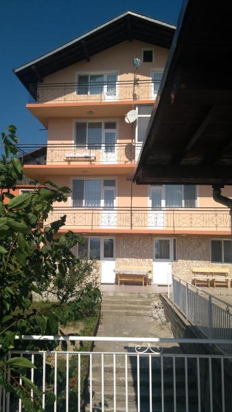 A la foto es mostra l'objecte Айрови situat a la ciutat de Orlino.
