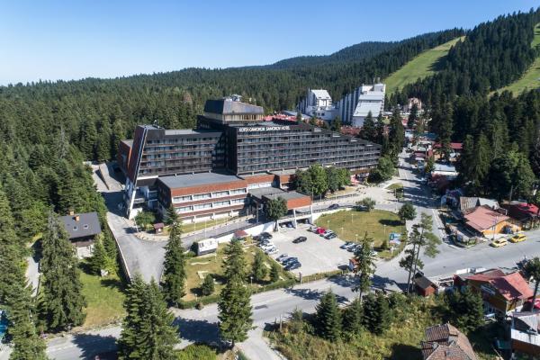 A la foto es mostra l'objecte Hotel Samokov situat a la ciutat de Borovets.