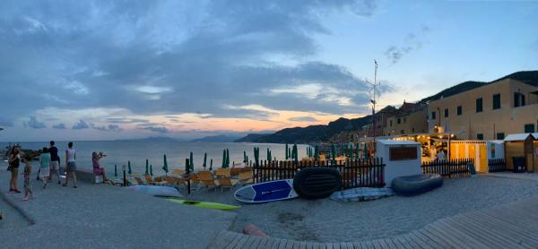Nella foto è visibile l'oggetto Varigotti #subitoalmare situato nella città di Varigotti.