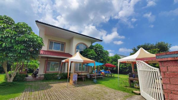 Auf dem Foto ist das Objekt Emerald Grange in der Stadt Gongguan zu sehen.
