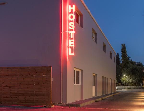 Auf dem Foto ist das Objekt Local Hostel & Suites in der Stadt Korfu-Stadt zu sehen.