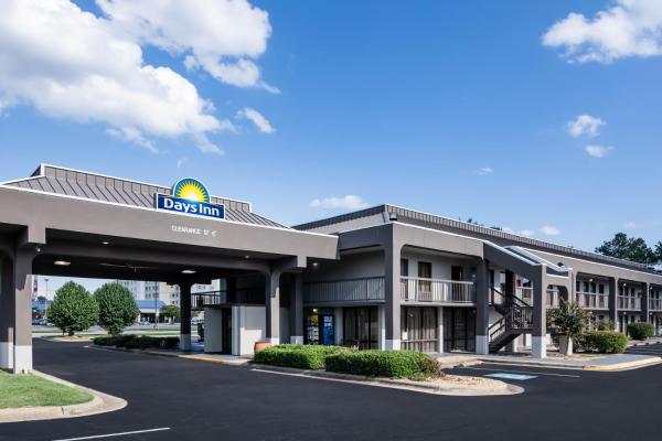 Nella foto è visibile l'oggetto Days Inn by Wyndham Wilson situato nella città di Wilson.