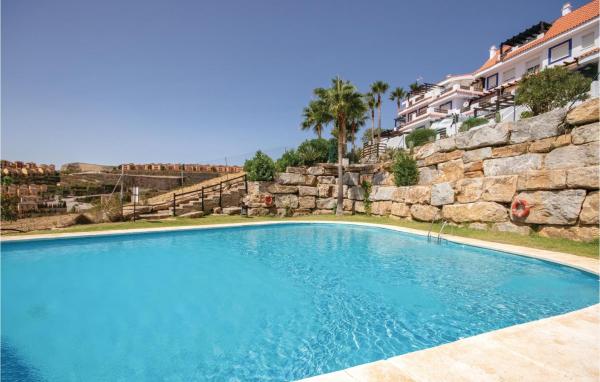A la foto es mostra l'objecte Beautiful Apartment In La Duquesa situat a la ciutat de Castillo de Sabinillas.