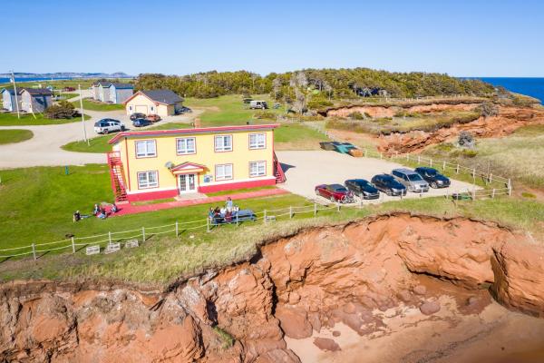 A la foto es mostra l'objecte Auberge de Gros-Cap situat a la ciutat de Havre-Aubert.