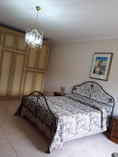 写真にはRignano Garganico市にあるB&B Porta del Garganoが写っています。