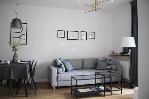 Na zdjęciu widoczny jest obiekt Apartament KOSMOS z miejscem parkingowym położony w mieście Toruń.