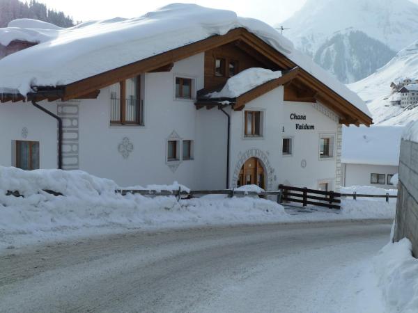 A la foto es mostra l'objecte Chasa Vaidum by MEIN SAMNAUN - MOUNTAIN HOMES situat a la ciutat de Compatsch.
