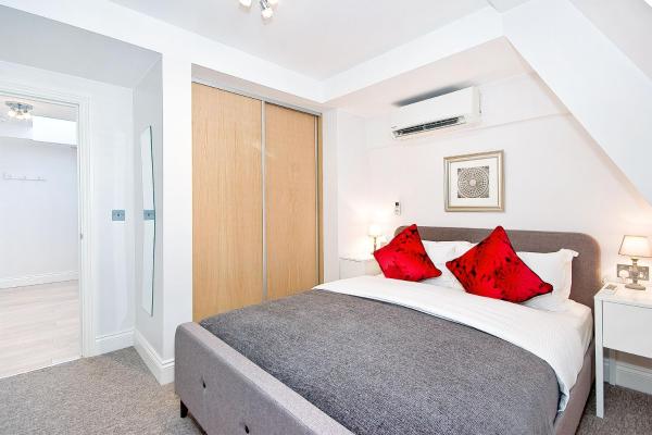 Bild 1: Eldon Chambers Flat 2 by City Living London