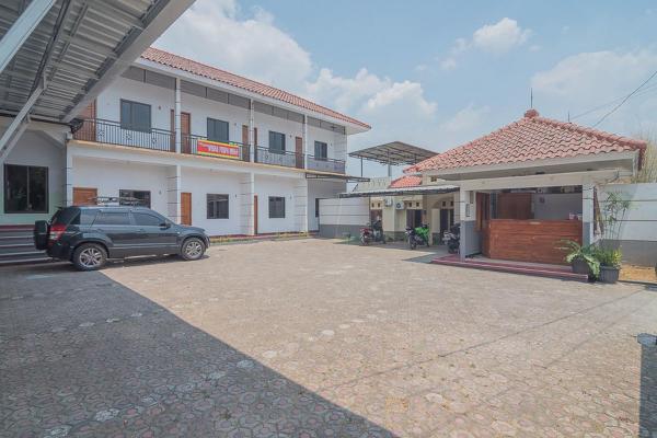 Op de foto is het object RedDoorz Plus near RSUD Majalengka te zien, gelegen in de stad Majalengka.