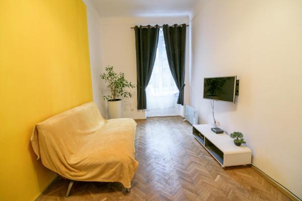 Foto 5: Red & Yellow Apartment