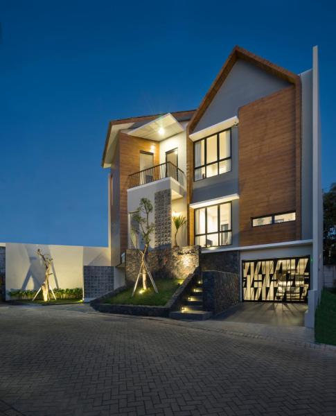 Na fotografii je vidět objekt NISCALA Lodge The Kusuma Hill Batu - Malang nacházející se ve městě Batu.