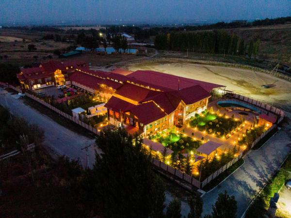 På billedet ses objektet MURAS Resort 2025 beliggende i byen Këk-Dzhar.