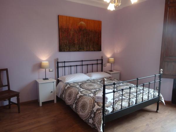 ダブルルーム 室外専用バスルーム — 16 m² - Bed & Breakfast La Tavernetta