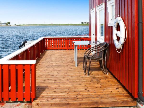 Op de foto is het object 6 person holiday home in Brekstad te zien, gelegen in de stad Brekstad.