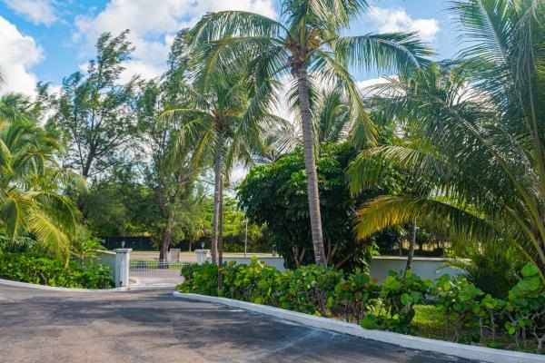 Фотография 7: Studio 7 - Oceanfront Apartment