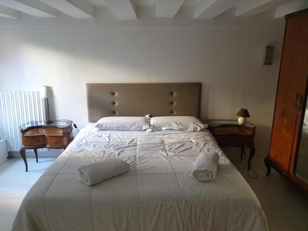 A la foto es mostra l'objecte ai Templari San Marco situat a la ciutat de Venècia.