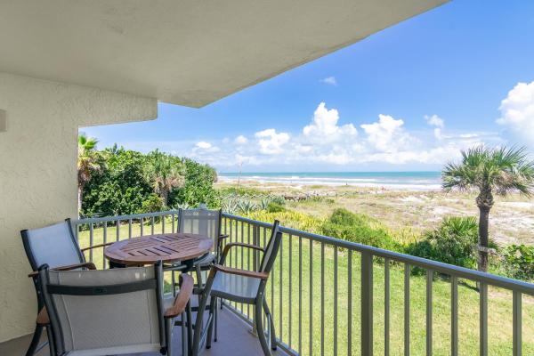 Na zdjęciu widoczny jest obiekt Endless Summer położony w mieście Cocoa Beach.