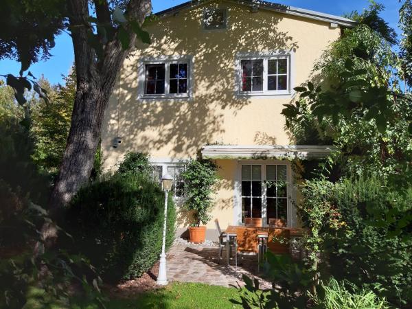 Villa Maxglan, Salzburg