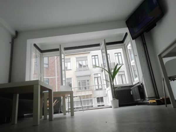 backpackers station, Остенде