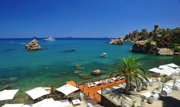 A la foto es mostra l'objecte Le Calette Bay situat a la ciutat de Cefalù.