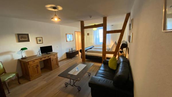 A la foto es mostra l'objecte Hotel-Krone-Lounge situat a la ciutat de Kleinschönach.