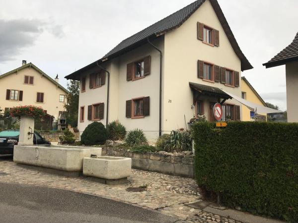 På billedet ses objektet Konditor B & B beliggende i byen Frenkendorf.