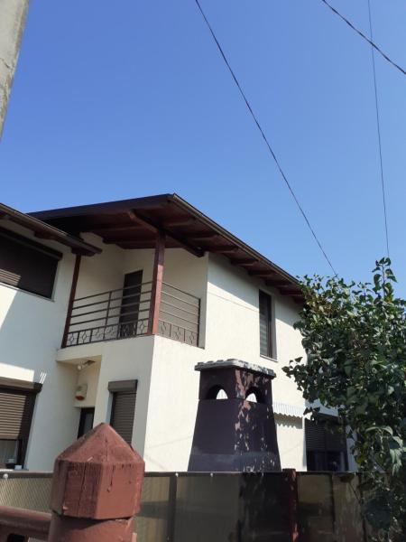 Nella foto è visibile l'oggetto Camere Centrale situato nella città di Piteşti.