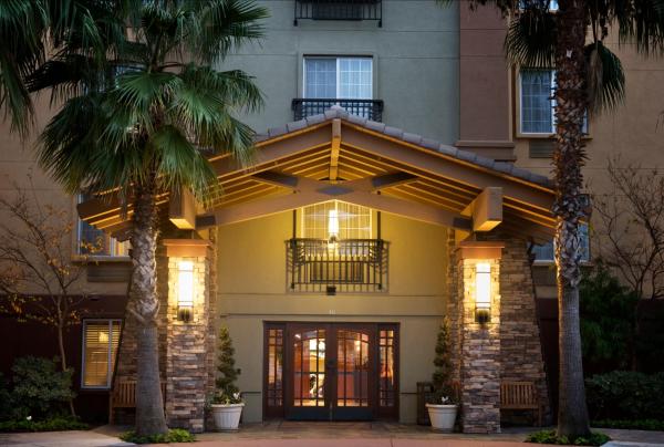 Na fotografii je vidět objekt Larkspur Landing Extended Stay Suites Pleasanton nacházející se ve městě Dublin.