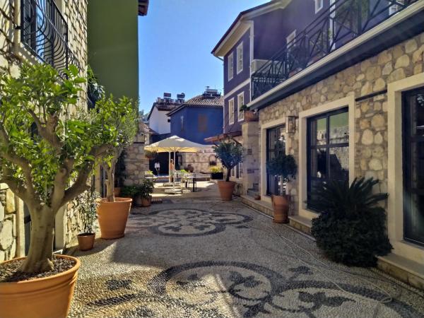 A la foto es mostra l'objecte Alp Pasa Fiore Garden Suites - Special Class situat a la ciutat de Antalya.