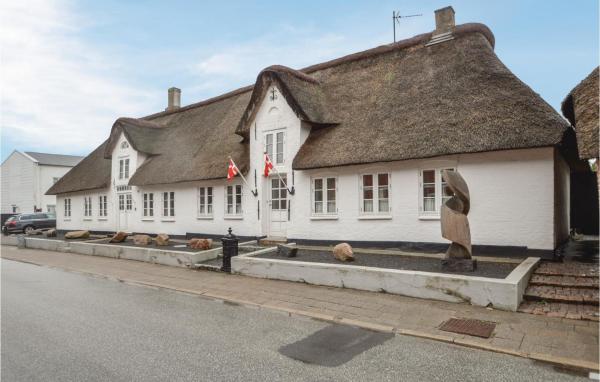 Na zdjęciu widoczny jest obiekt Three-Bedroom Holiday Home In Hojer położony w mieście Højer.
