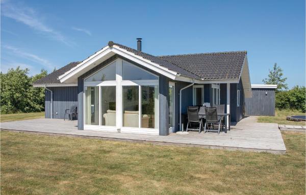 A la foto es mostra l'objecte Holiday Home Kronvildtvej Xi situat a la ciutat de Brovst.