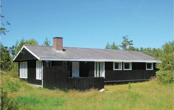 På bildet vises objektet Holiday Home Uranusvej som ligger i byen Skram.