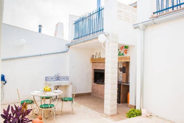 A la foto es mostra l'objecte CASA VIDAL RELAX AL PIE DE LA SIERRA situat a la ciutat de Carche.