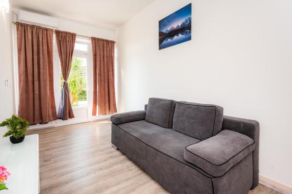 A la foto es mostra l'objecte Apartment ANI 1 situat a la ciutat de Gradac.