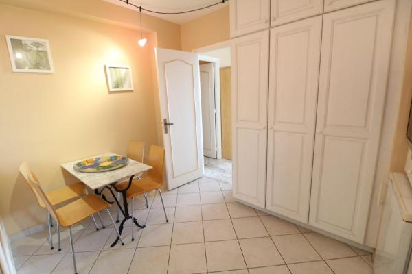 Φωτογραφία 3: 2, 3 and 4 bedroom sea view Forville Apartments 5 mins from the Palais